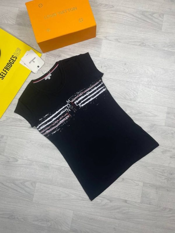 Moncler Women Replica T-shirt Half Sleeve in black color Moncler Women Replica T-shirt Half Sleeve in black color