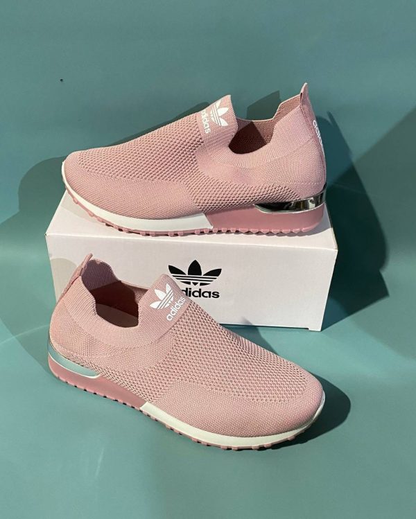 Adidas Pumps Style Comfort Trainer In pink Color Adidas Pumps Style Comfort Trainer In pink Color