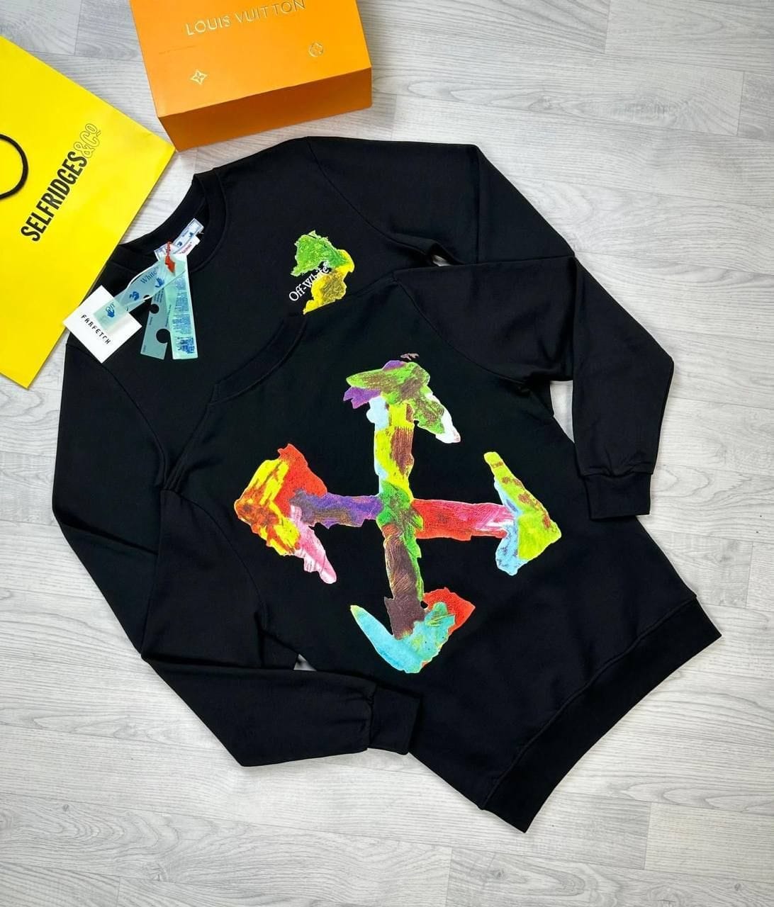 Off White Men Women Replica Tshirt in black color