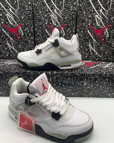 Nike Air Jordan 4 Men Trainers White Cement