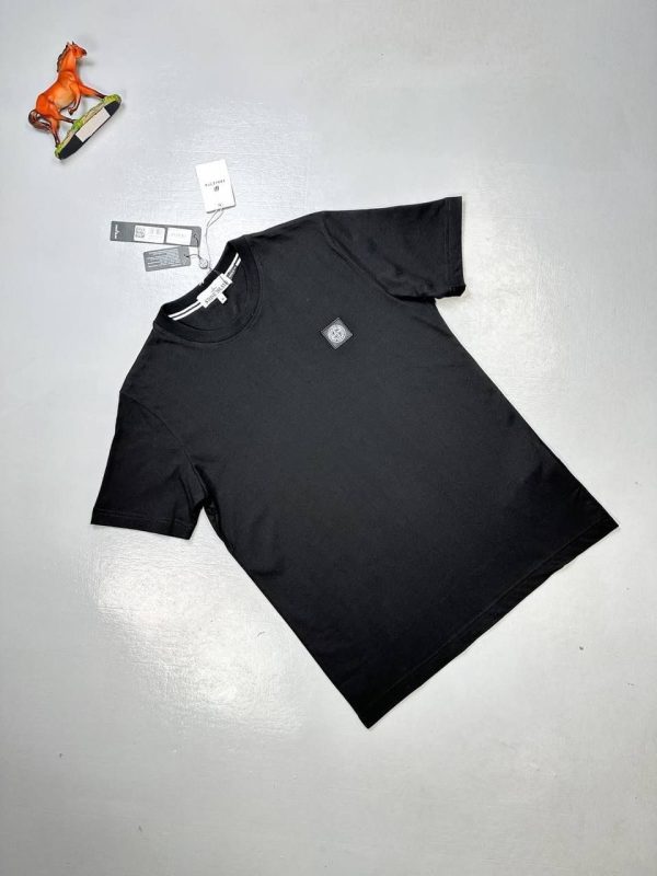 Stone Island Men Women Crew Neck Tshirts in black color Stone Island Men Women Crew Neck Tshirts in black color