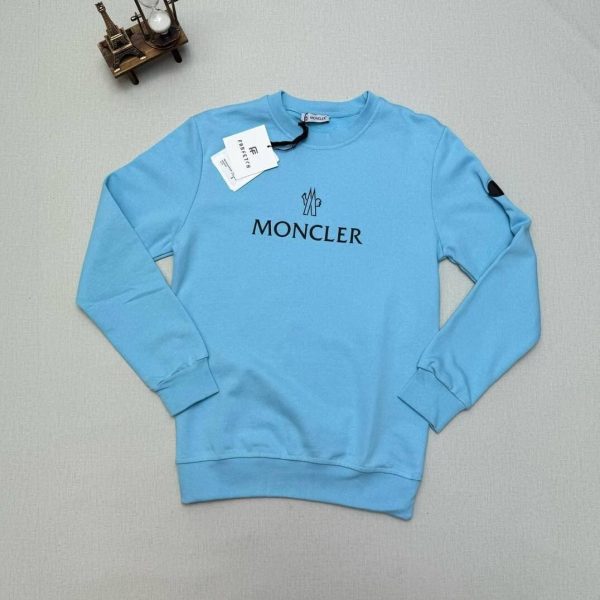 Moncler Men Women Replica Round Jumpers in blue color
