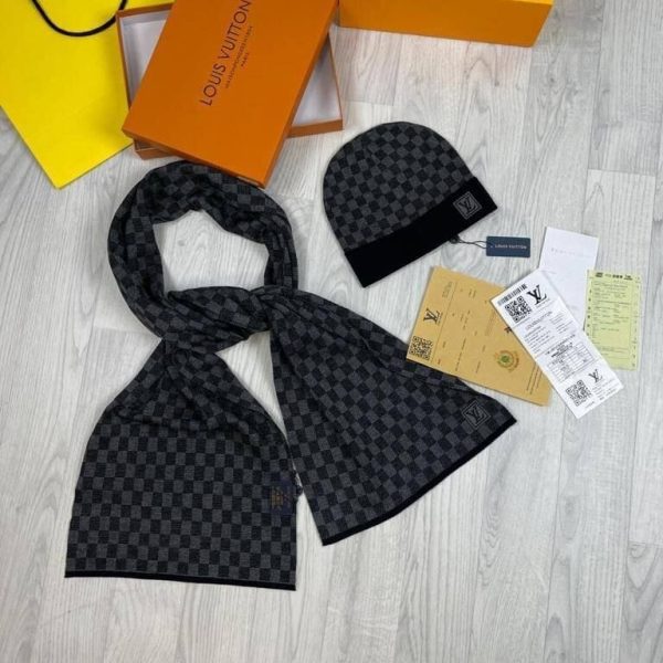 Louis Vuitton Hat and Scarf black set