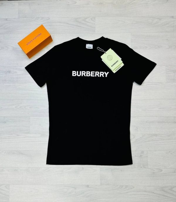 Burberry Classic T-Shirt in black color Burberry Classic T-Shirt in black color