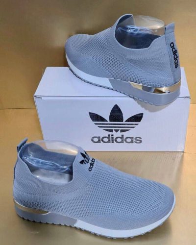 Adidas Pumps Style Comfort Trainer In grey Color