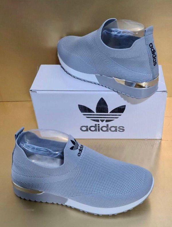 Adidas Pumps Style Comfort Trainer In grey Color Adidas Pumps Style Comfort Trainer In grey Color