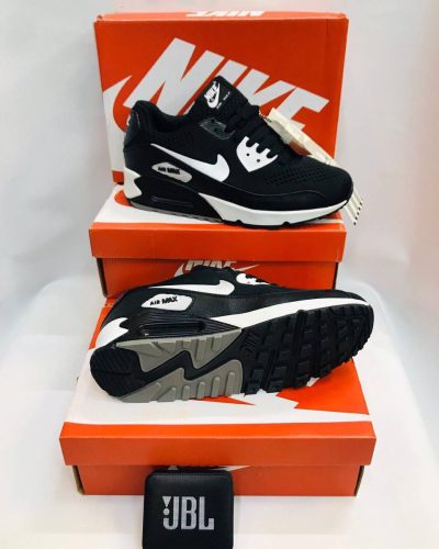 Nike Air Max 90 Essential Men's Shoe Black White Trainers UK