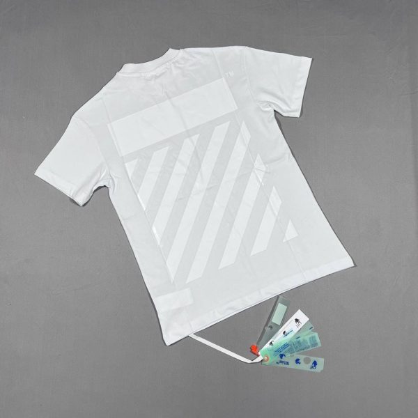 Off-White Men's Women's Tshirts in white color Off-White Men's Women's Tshirts in white color