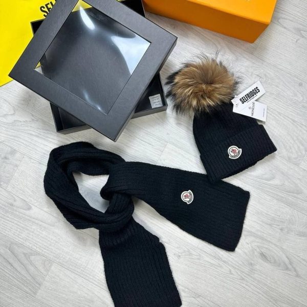Moncler Women’s Reps Hats Scarf Set black