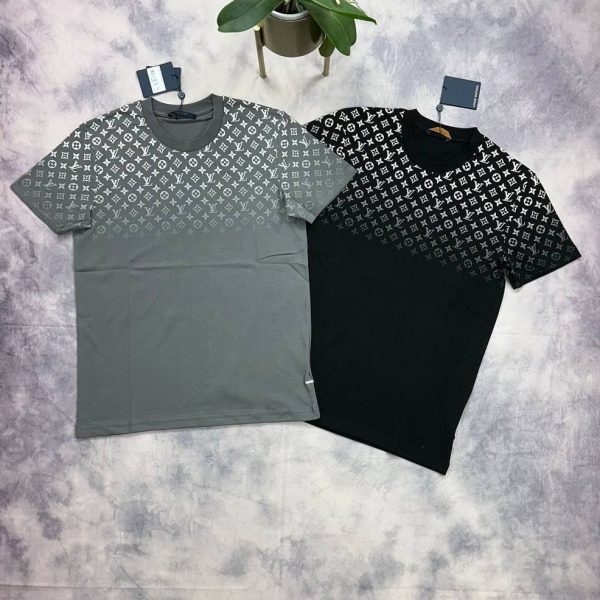 Gradient T-shirts