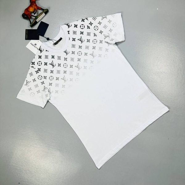 Lv Louis Vuitton Monogram T-shirt in white color