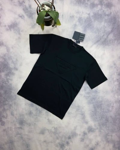 Prada Milano Large Logo T-shirt in Black color