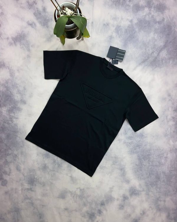 Prada Milano Large Logo T-shirt in Black color