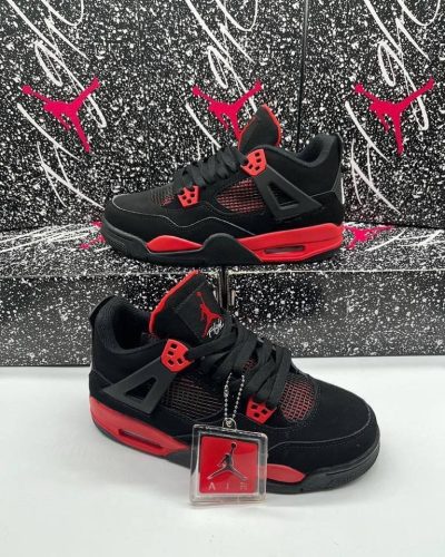 Nike Jordan 4 Women Trainers Red Thunder