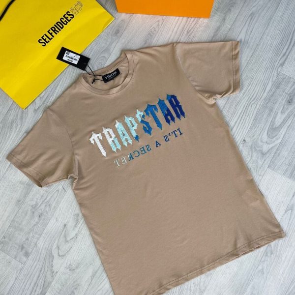 Trapstar It's a secret T-shirts in Brown Color