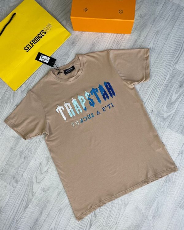 Trapstar It's a secret T-shirts in Brown Color