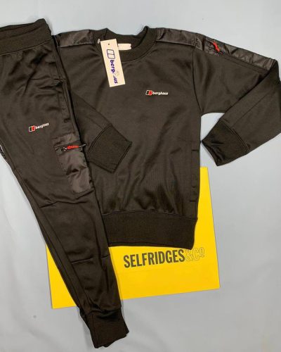 Berghaus Kids Tracksuit in black color