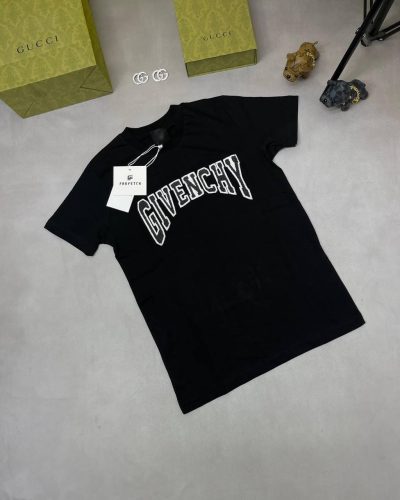 Givenchy T-shirts Cotton in black color