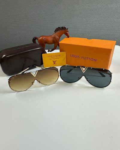 Louis Vuitton Men's Women's LV Aviator Frame Metal Sunglasses