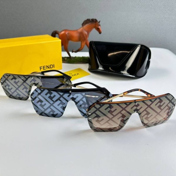 Fendi Vintage Aviator Sunglasses Luxury Frame In Black Brown & Blue Colors