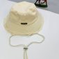 Jacquemus Bucket Hat beige