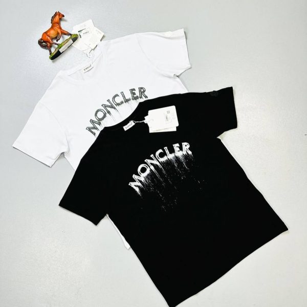 Moncler Classic Crew Neck T-Shirt