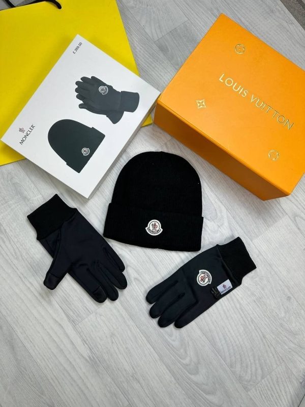 Moncler Knit Beanie & Gloves Set Moncler Knit Beanie & Gloves Set