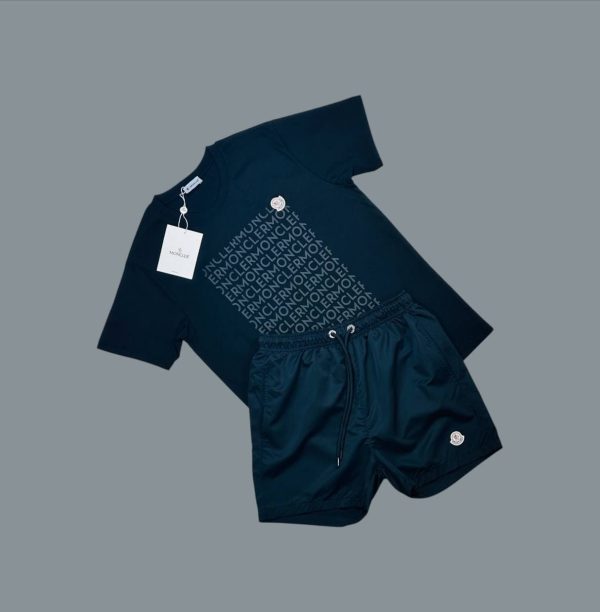 Moncler Logo Motif Men’s T-Shirt & Shorts Set 2 Moncler Logo Motif Men’s T-Shirt & Shorts Set 2