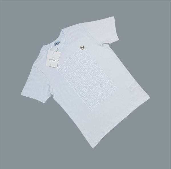 Moncler Logo Motif Men’s T-Shirt & Shorts Set 4 Moncler Logo Motif Men’s T-Shirt & Shorts Set 4