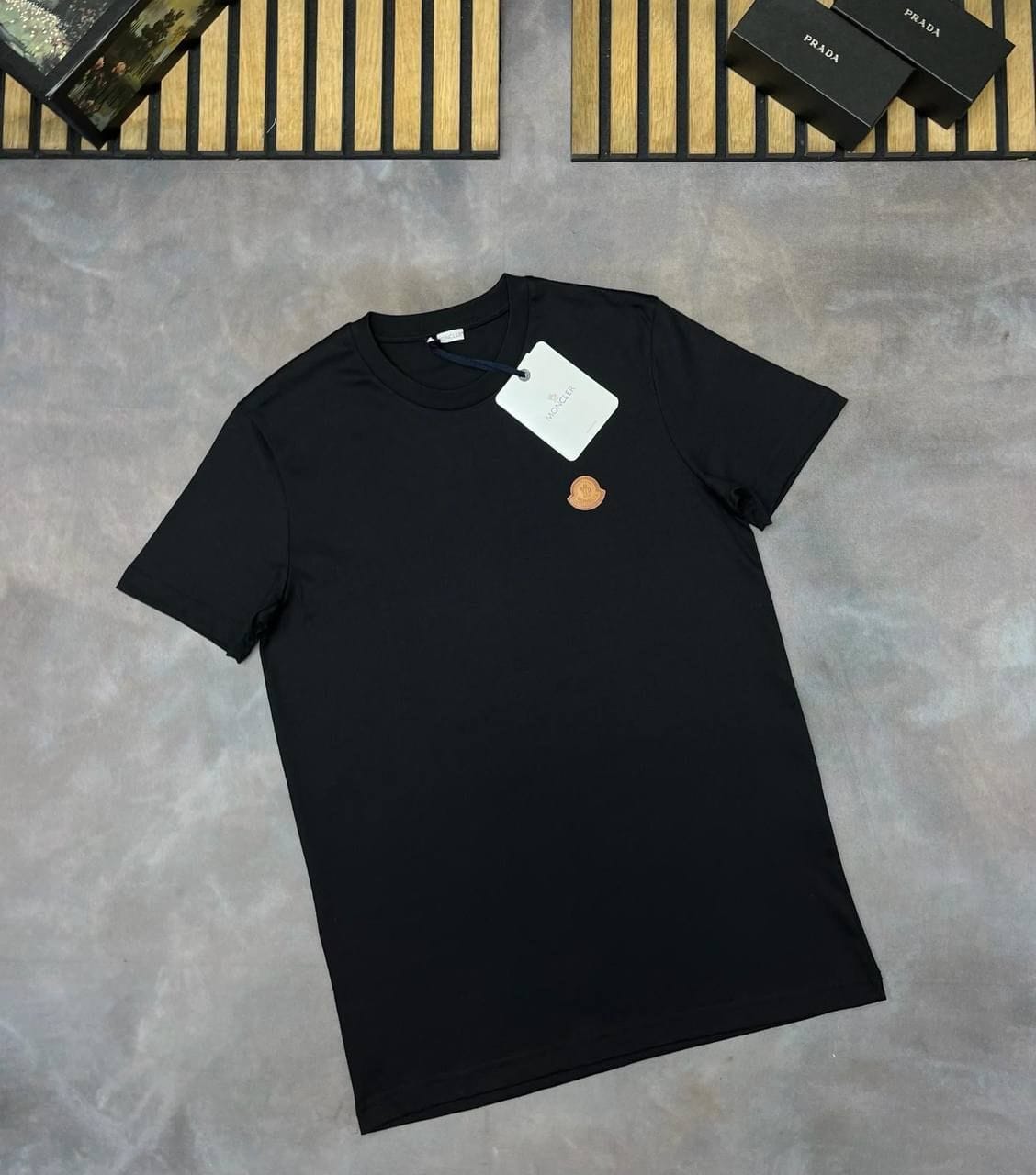 Moncler Logo Print Crew Neck black T-Shirt