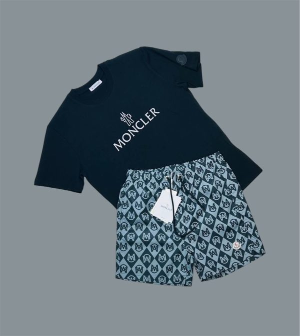 Moncler Logo Printed Men’s T-Shirt & Shorts Set 2 Moncler Logo Printed Men’s T-Shirt & Shorts Set 2