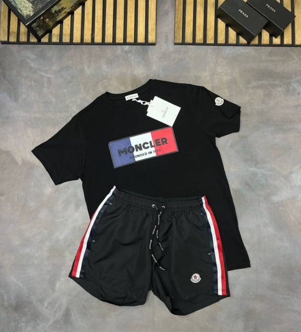 Moncler Men’s black T-Shirt with black side strips Shorts Set Moncler Men’s black T-Shirt with black side strips Shorts Set