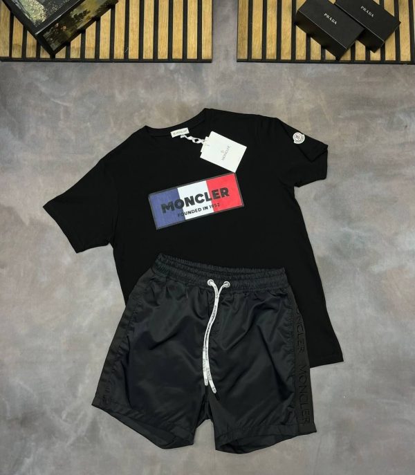 Moncler Men’s black T-Shirt with black moncler writing Shorts Set Moncler Men’s black T-Shirt with black moncler writting Shorts Set
