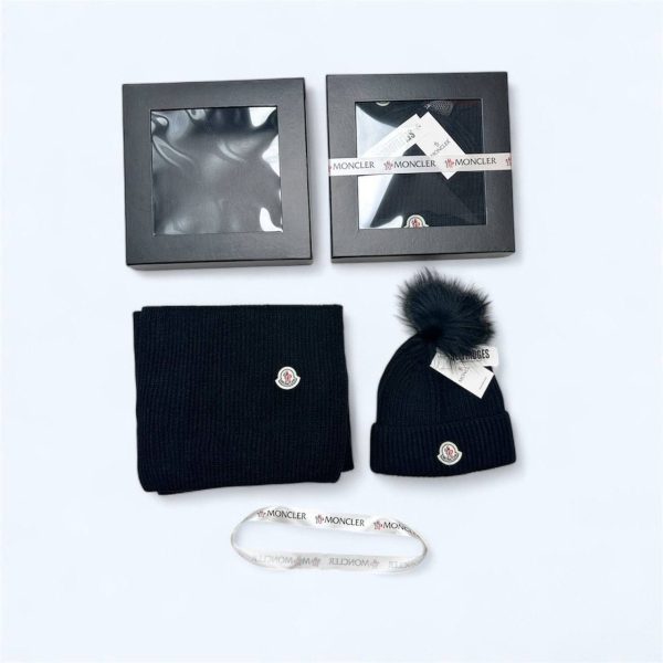 Moncler Ribbed Knit Black Hat & Scarf Set