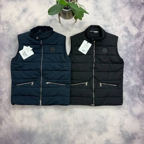 Moncler-Style Logo Gilet – Quilted Shell & Zip Pockets