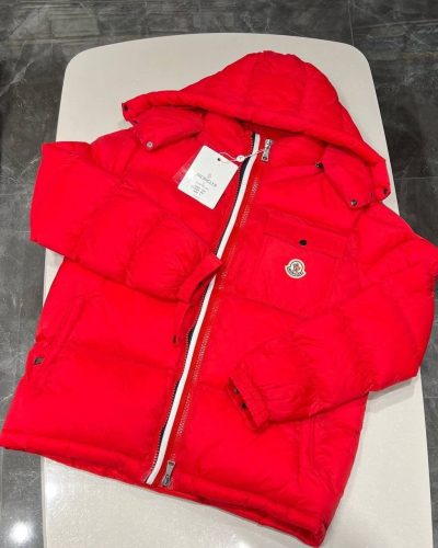 Moncler-Style Puffer Jacket – Hooded, Quilted Design