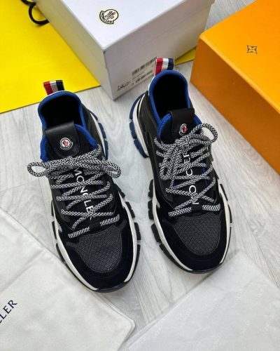Moncler Trevor Scarpa Leather Trainers in black color