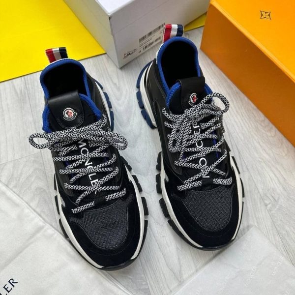 Moncler Trevor Scarpa Leather Trainers in black color