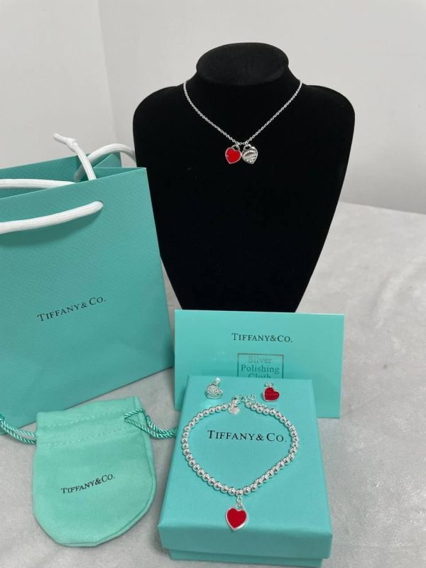 Tiffany & Co. Double Heart Pendant Necklace