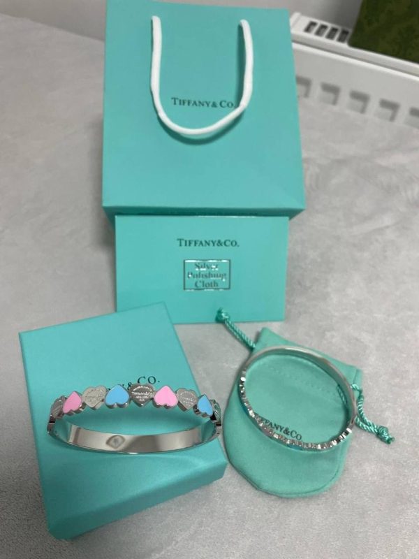 Tiffany & Co. Love Heart Bracelet Tiffany & Co. Love Heart Bracelet