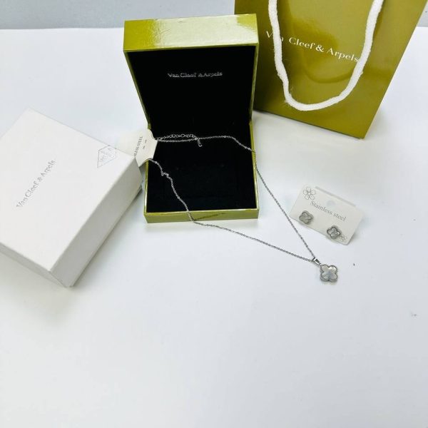 Van Cleef & Arpels Alhambra Necklace & Earrings Set silver