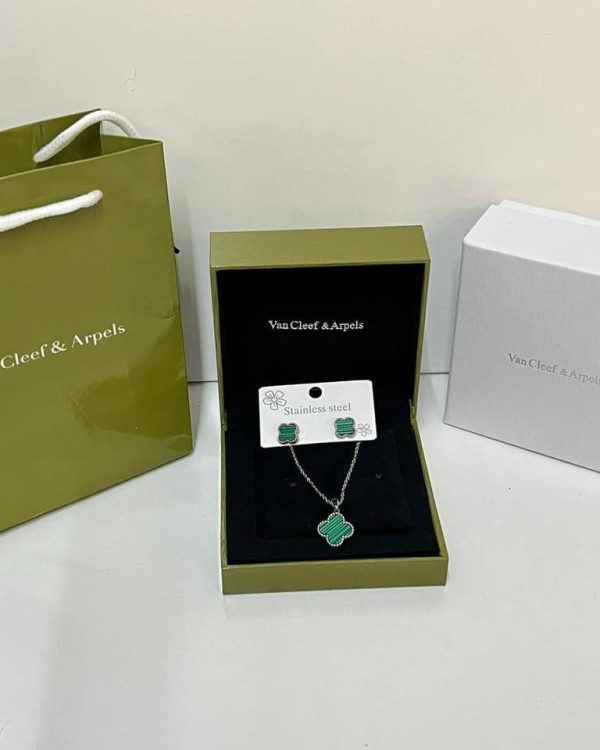 Van Cleef & Arpels Four-Leaf Clover Green Necklace & Earrings Set