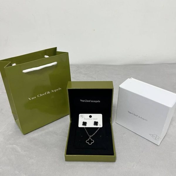 Van Cleef Clover Black Necklace & Earrings Set