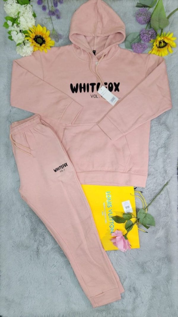 White Fox Logo Hoodie Tracksuit Set for Women – in pink Color White Fox Logo Hoodie Tracksuit Set for Women – in pink Color