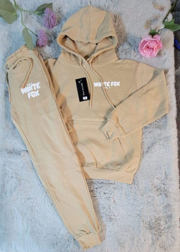 White Fox Women’s Hoodie Tracksuit Set – Dupe Style in beige color White Fox Women’s Hoodie Tracksuit Set – Dupe Style in beige color