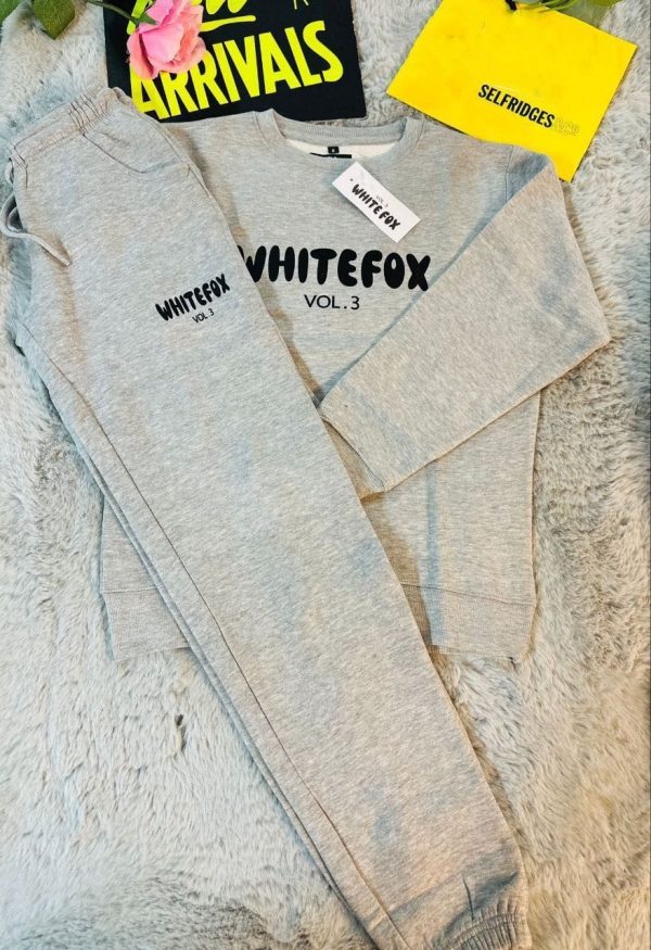White Fox Women’s Logo Tracksuit – Crew Neck Design in grey color White Fox Women’s Logo Tracksuit – Crew Neck Design in grey color