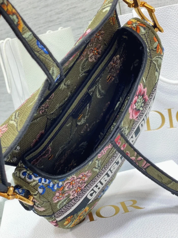 Dior Saddle Bag Knockoff in Green Multicolor Dior Petites Fleurs Embroidery 1 Dior Saddle Bag Knockoff in Green Multicolor Dior Petites Fleurs Embroidery 1