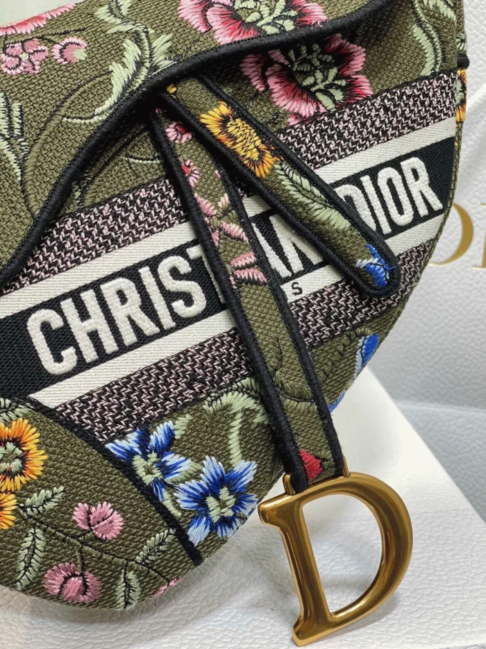 Dior Saddle Bag Knockoff in Green Multicolor Dior Petites Fleurs Embroidery 4 Dior Saddle Bag Knockoff in Green Multicolor Dior Petites Fleurs Embroidery 4