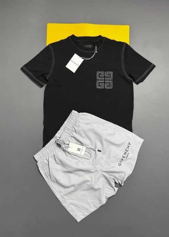 Givenchy T-shirts & Shorts Set