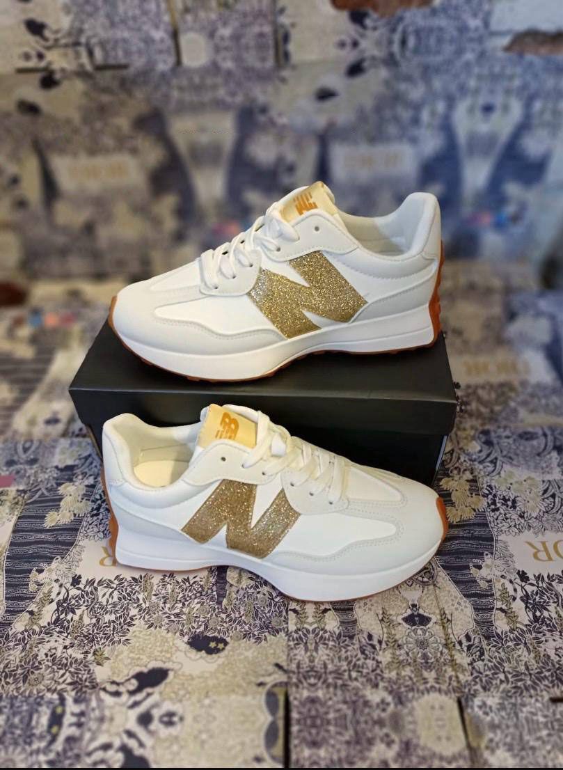 New Balance Women's Trainers 